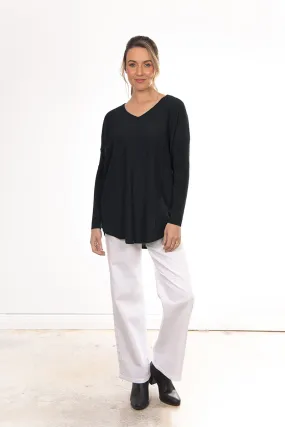 Bridge & Lord - Queen Vee Essential Pullover Black | BL4655