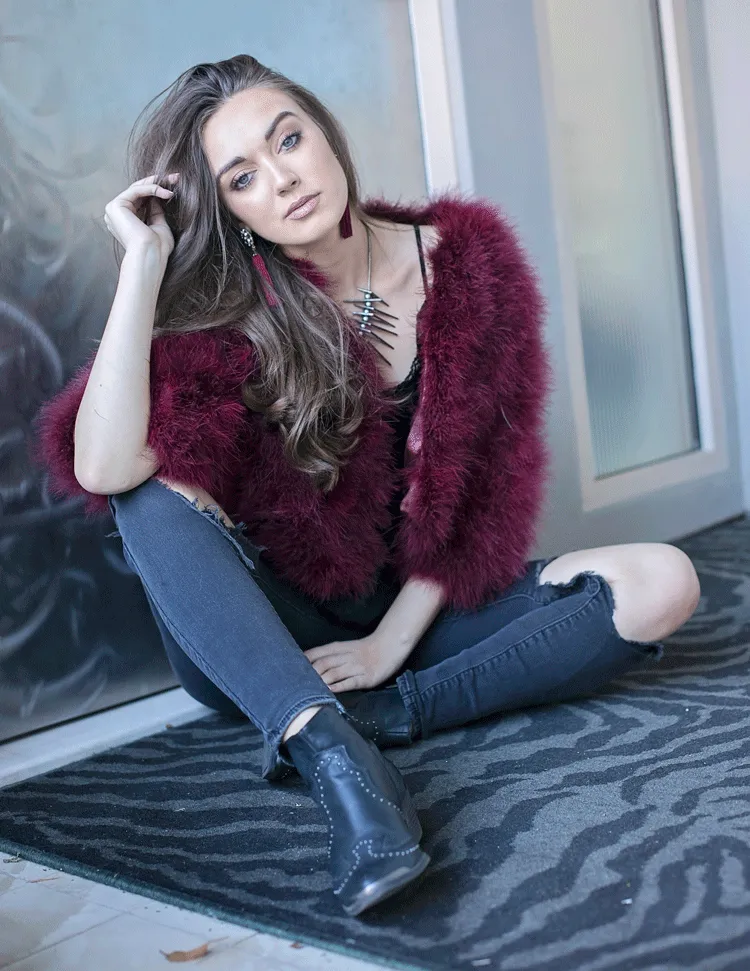 Lourdes - Crop Jacket in Merlot