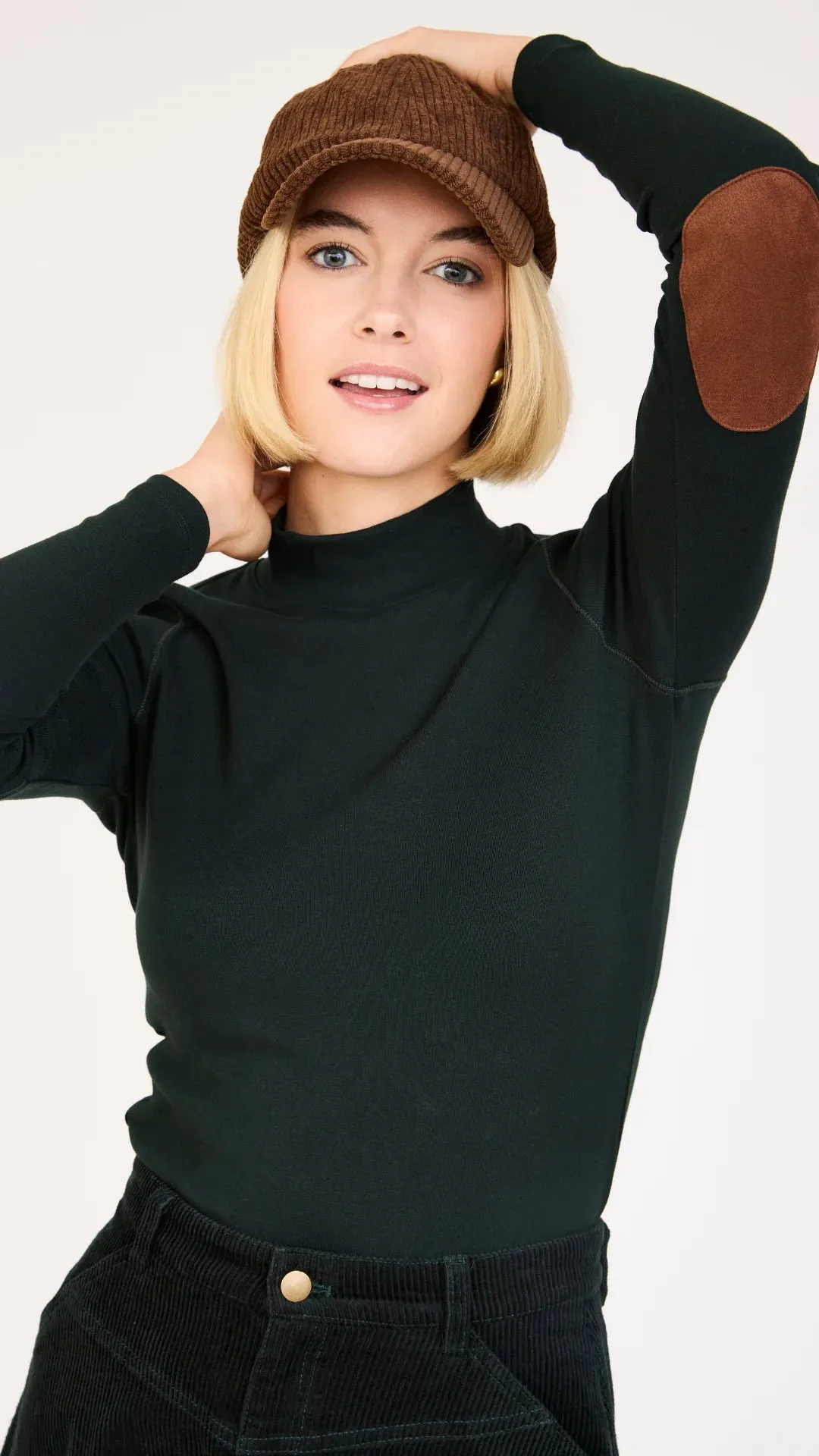 PAR-T395 BLACK PATCH TURTLENECK